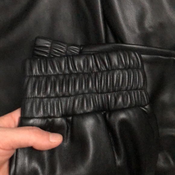 7 for all mankind faux leather joggers - Picture 4 of 6